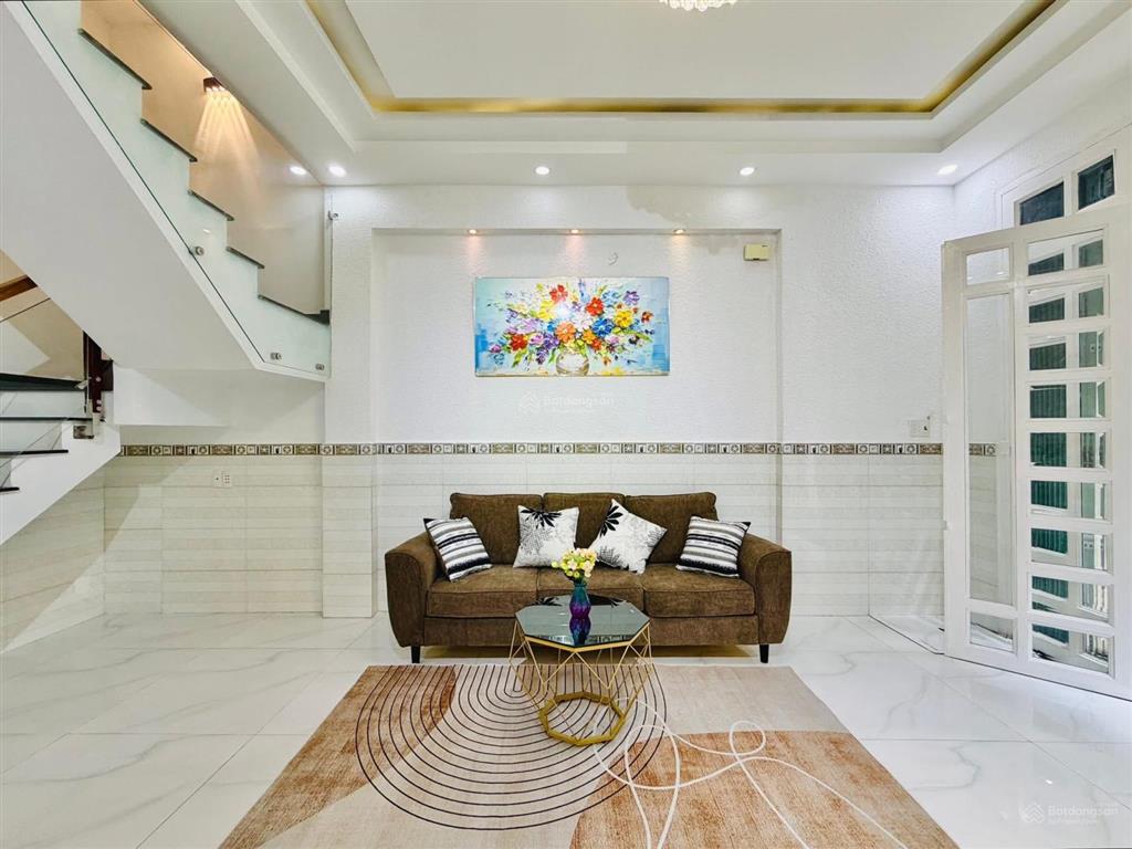 Bán nhà gần chợ cây quéo  hoàng hoa thám, bình thạnh. 49m2, hẻm 4,5m an ninh