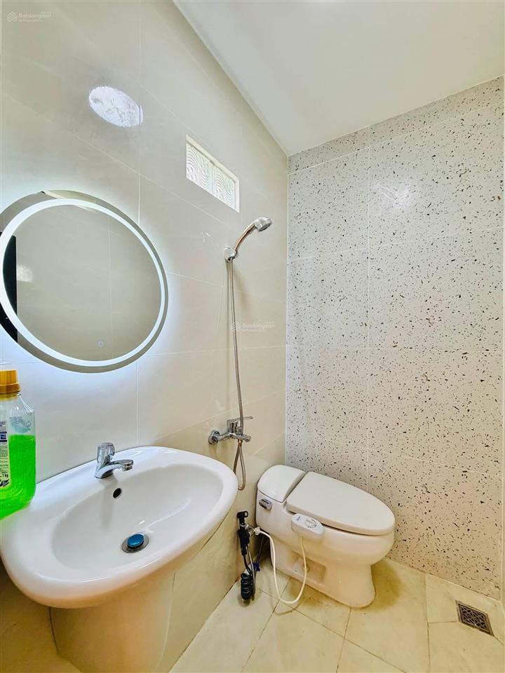 Căn nhà đẹp 61.2m2 gần coopmart nguyễn kiệm, phú nhuận. sổ hồng riêng, hẻm xe hơi 5m