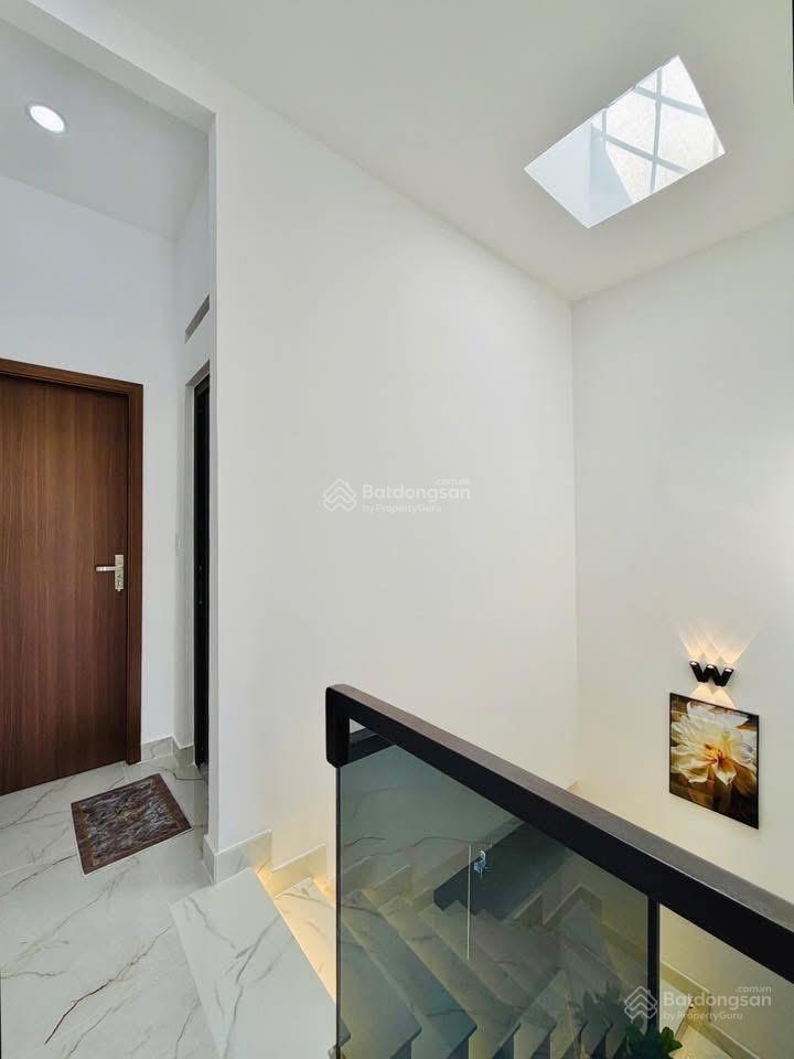 Siêu phẩm nhà đẹp, hẻm xe hơi ngay kha vạn cân, thủ đức 52m2. sổ hồng riêng. gọi ngay
