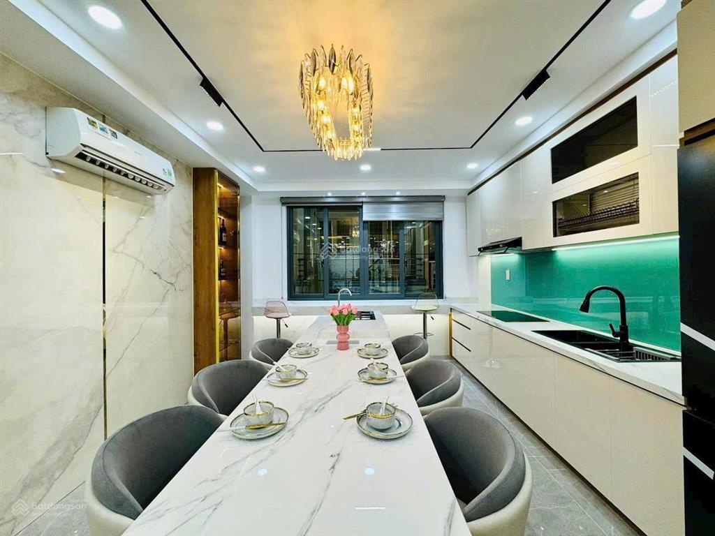 Bán nhà q3 trần quang diệu 53m2. sổ hồng riêng chính chủ