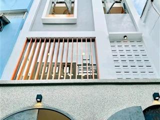 Cần nhượng lại căn nhà 42,2m2 giá cực tốt sổ riêng đường phan văn trị p11 bình thạnh ạ