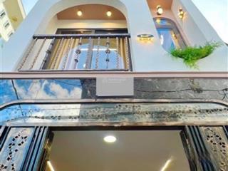 Bán gấp nhà nguyễn văn quá p.đông hưng thuận q12 giá 2tỷ050 dt 64m2, sổ hồng riêng