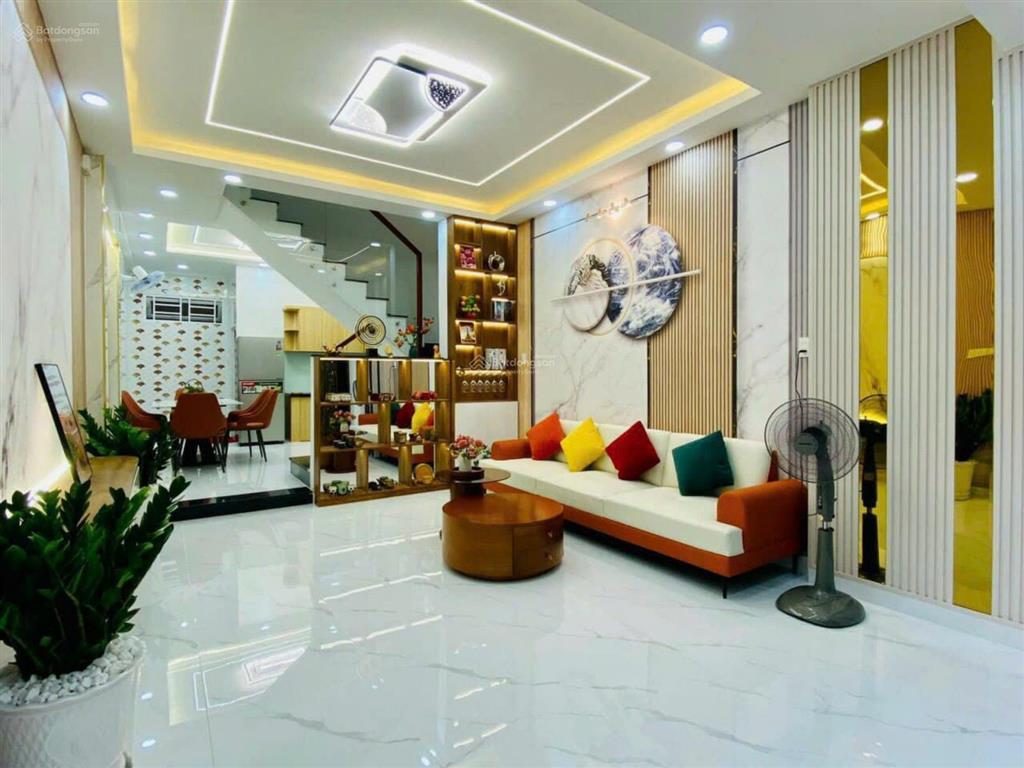 Bán nhà đường hoàng văn thụ, quận tân bình / 55m2 / 3 tỷ 290 triệu, sổ hồng riêng,  0775 687 ***