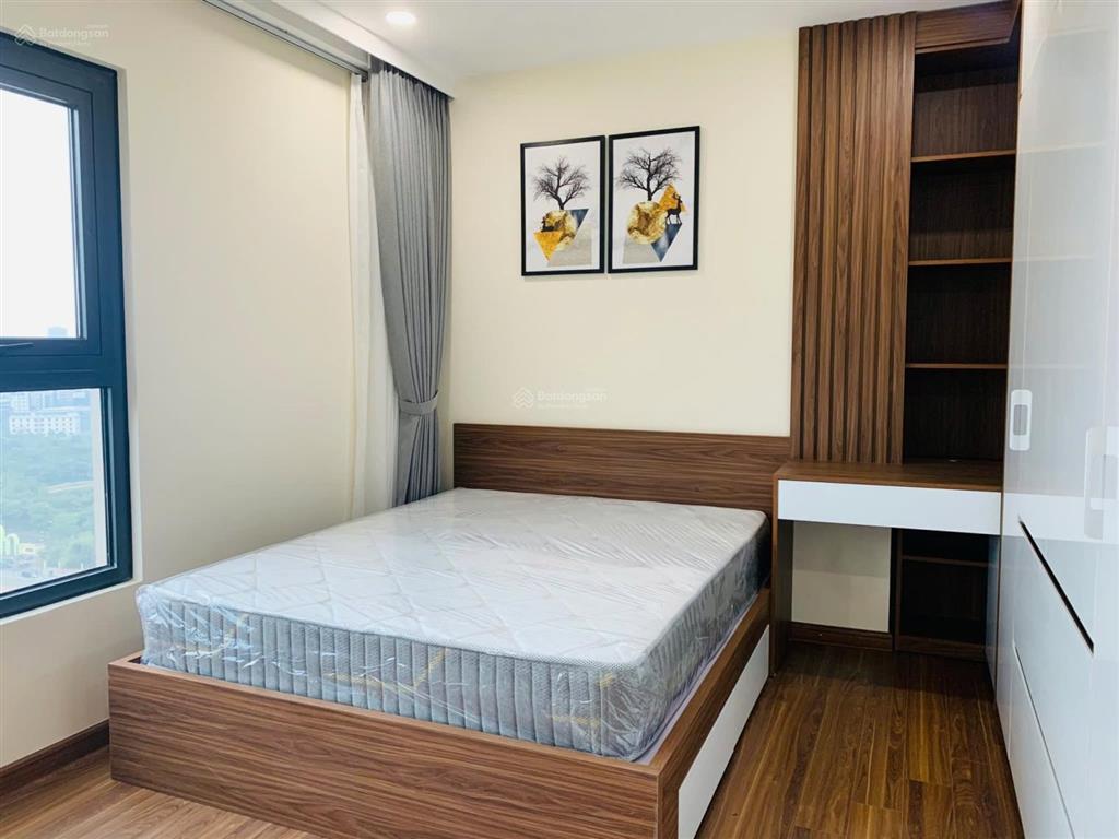Cực hiếm cho thuê căn góc 3 ngủ full đồ tại golden park, nhà đẹp,120m2 view thành phố  0393 686 ***