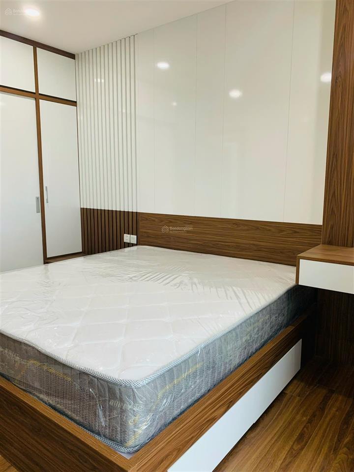 Cực hiếm cho thuê căn góc 3 ngủ full đồ tại golden park, nhà đẹp,120m2 view thành phố  0393 686 ***