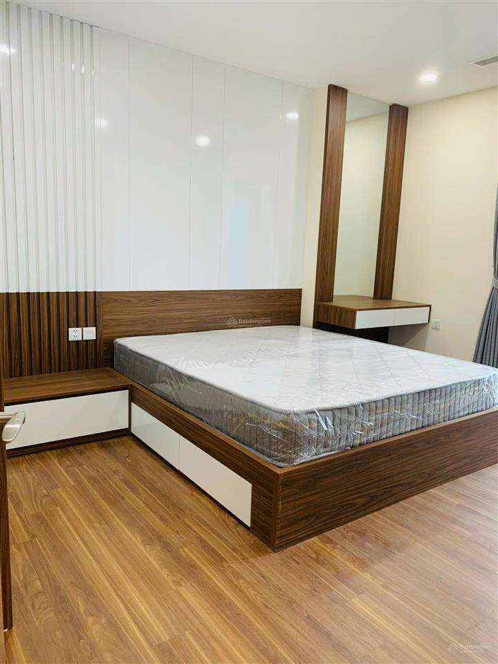 Cực hiếm cho thuê căn góc 3 ngủ full đồ tại golden park, nhà đẹp,120m2 view thành phố  0393 686 ***