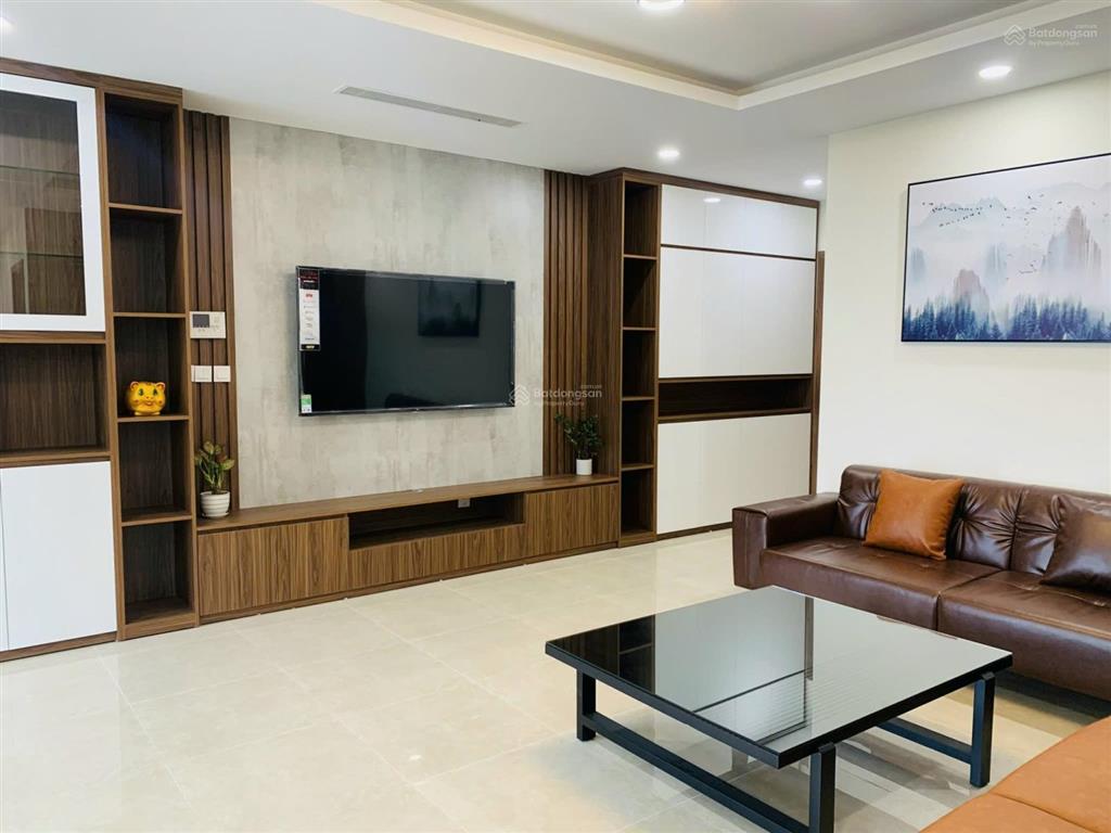 Cực hiếm cho thuê căn góc 3 ngủ full đồ tại golden park, nhà đẹp,120m2 view thành phố  0393 686 ***