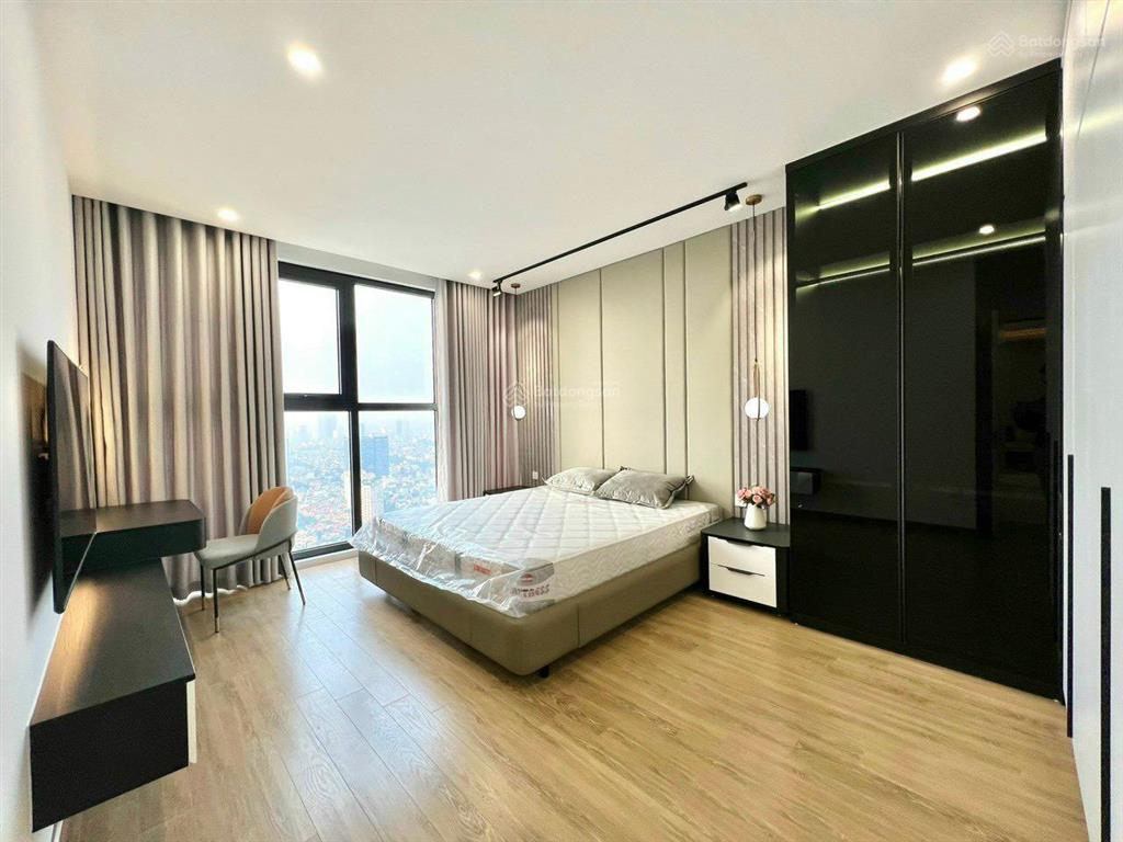 Cho thuê 4 ngủ đầy đủ nội thất tại skypark residence vào ở được luôn view thành phố  0393 686 ***