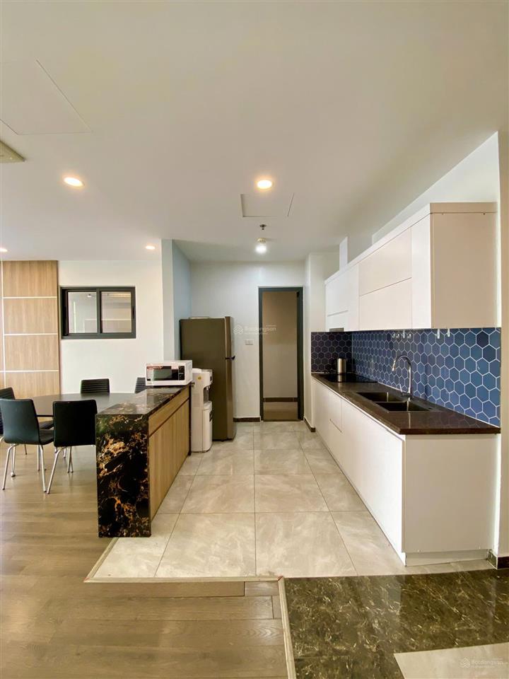 Chính chủ cho thuê căn 3n 115m2 full đồ view thoáng, có slot ôtô dưới hầm vào ở luôn  0393 686 ***