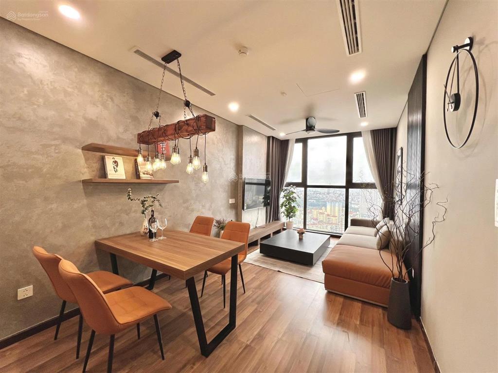 Chính chủ cho thuê the park home 2n nội thất đầy đủ, 85m2 vào ở được luôn view đẹp.  0393 686 ***