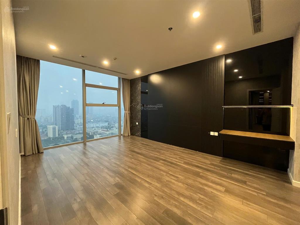 Khách hàn quốc vừa ra nên muốn tìm khách thuê căn 108m² nội thất cơ bản the nine  0393 686 ***