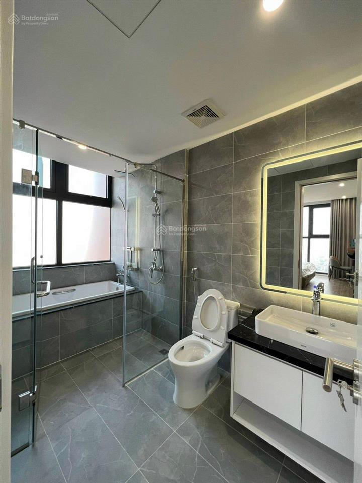 Cho thuê căn 4 ngủ 200m2 tại goldenpark nhà mới tinh, có slot oto vào ở được luôn  0393 686 ***