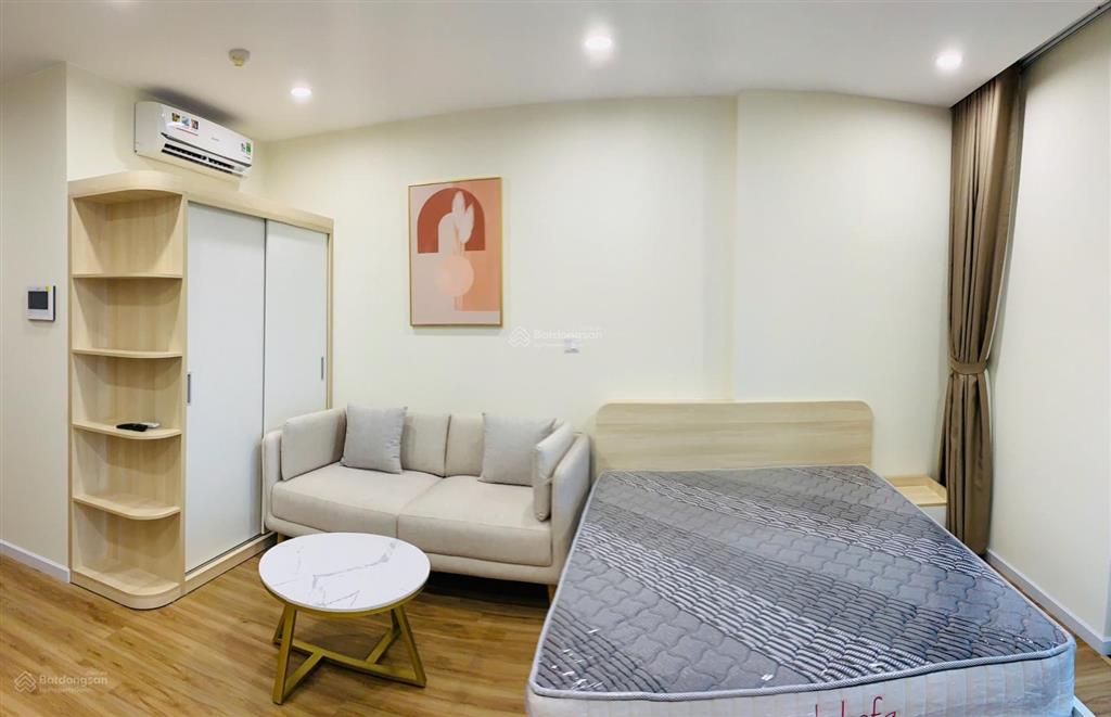 Cho thuê căn studio full đồ tại trinity tower, đầy đủ nội thất, view hồ thoáng mát.  0393 686 ***