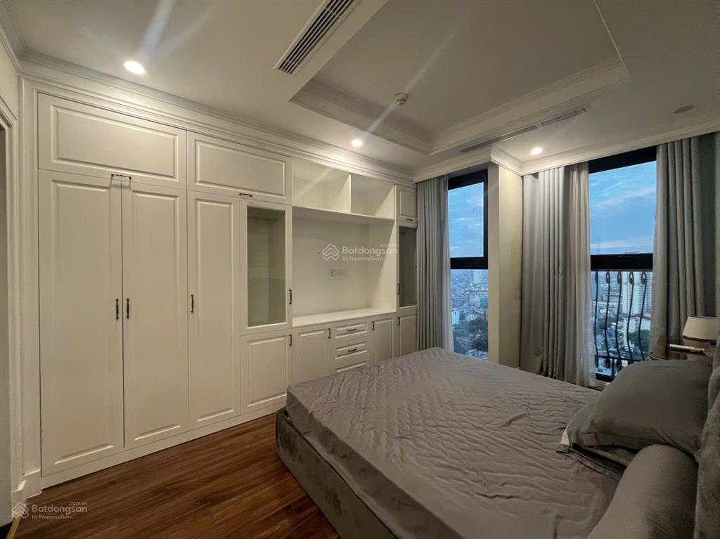 Cho thuê 3 ngủ tầng trung đầy đủ nội thất vào ở luôn tại hateco laroma  0393 686 ***