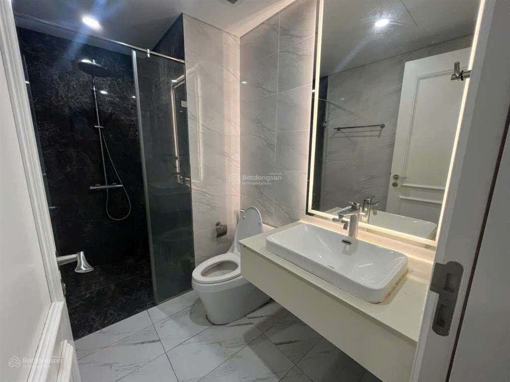 Cho thuê 3 ngủ tầng trung đầy đủ nội thất vào ở luôn tại hateco laroma  0393 686 ***