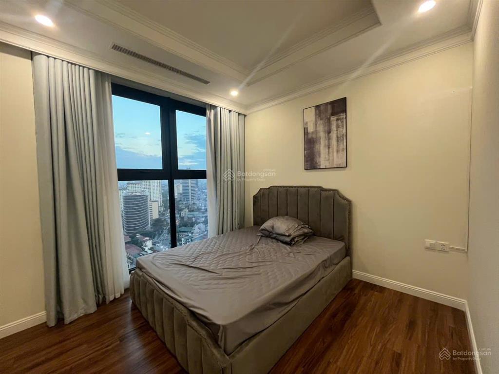 Cho thuê 3 ngủ tầng trung đầy đủ nội thất vào ở luôn tại hateco laroma  0393 686 ***