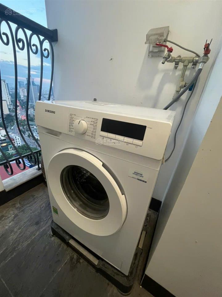 Cho thuê 3 ngủ tầng trung đầy đủ nội thất vào ở luôn tại hateco laroma  0393 686 ***
