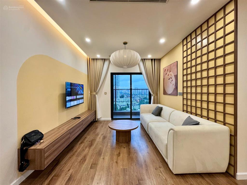 Chính chủ cho thuê tại hoàng thành pearl 3 ngủ đủ nội thất tầng trung, ở được luôn  0393 686 ***