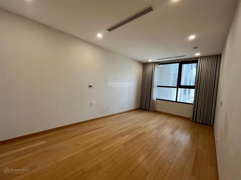 Cho thuê the zei 2 ngủ 85m2 nội thất cơ bản chủ đầu tư, vào ở được luôn  0393 686 ***