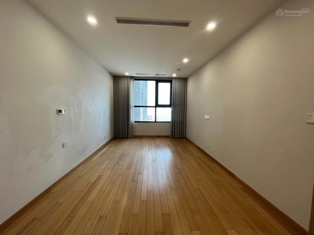 Cho thuê the zei 2 ngủ 85m2 nội thất cơ bản chủ đầu tư, vào ở được luôn  0393 686 ***