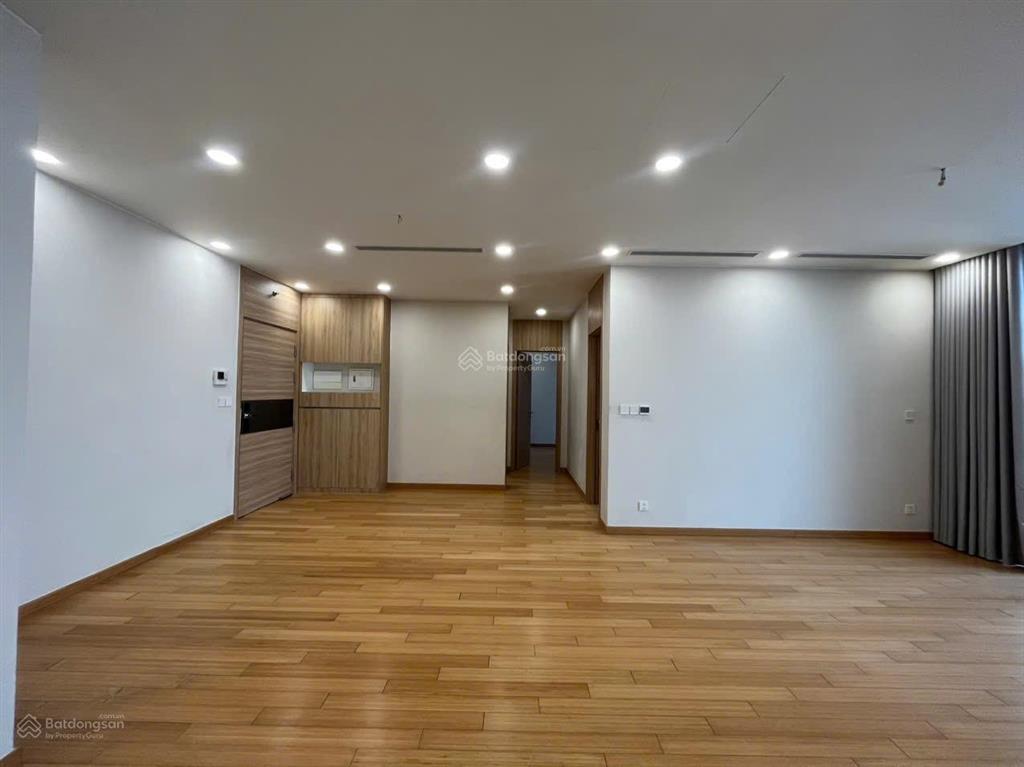 Cho thuê the zei 2 ngủ 85m2 nội thất cơ bản chủ đầu tư, vào ở được luôn  0393 686 ***