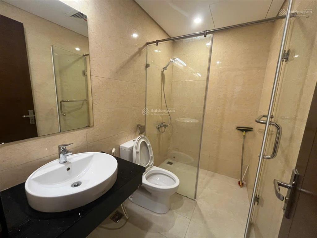 Chính chủ cho thuê căn hộ 3 ngủ 100m2nội thất nguyên bản chủ đầu tư,vào ở được luôn  0393 686 ***