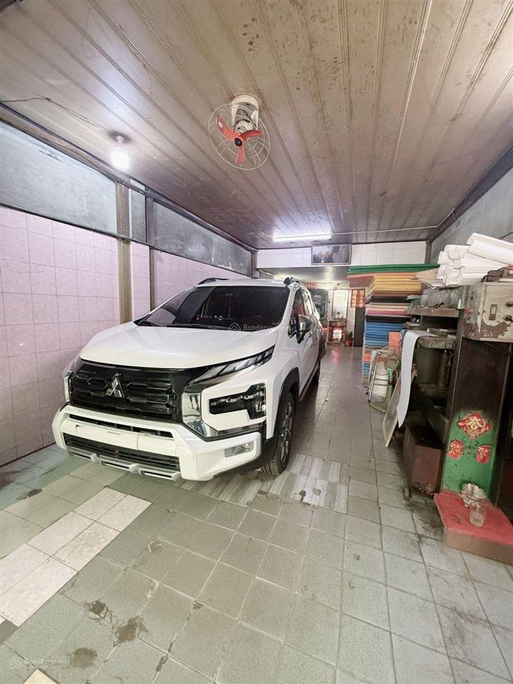 Chính chủ 1 đời gấp định cư giảm sâu nhà mặt tiền 6 tầng cạnh quận 5