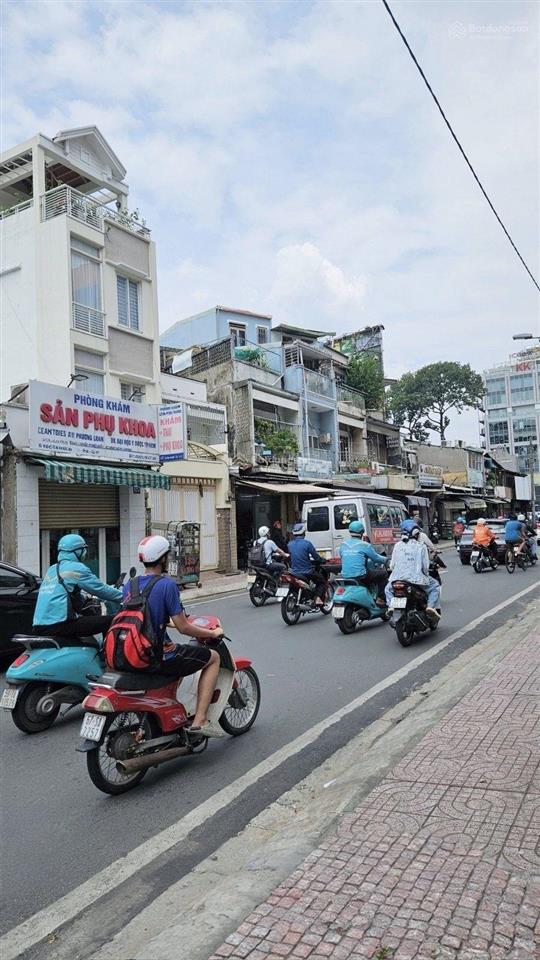 Chính chủ 1 đời gấp định cư giảm sâu nhà mặt tiền 6 tầng cạnh quận 5