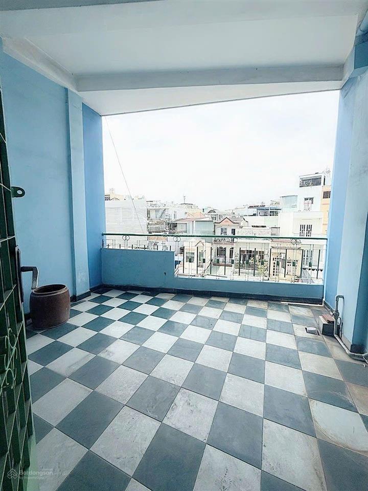 Chính chủ 1 đời gấp định cư giảm sâu nhà mặt tiền 6 tầng cạnh quận 5