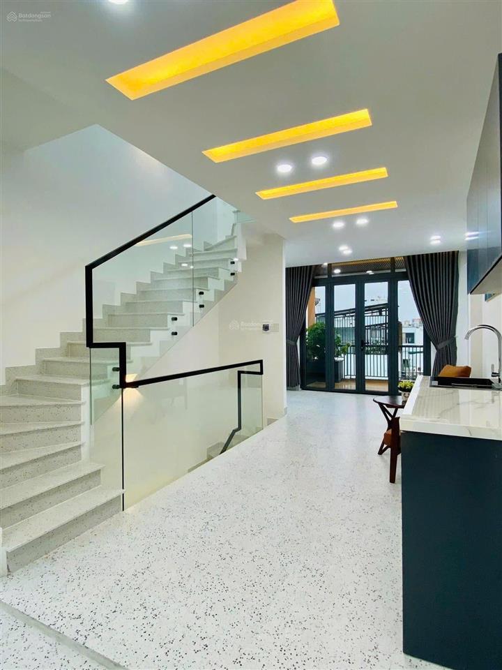 Bán nhà đẹp giá tốt đường dương quảng hàm dt 59,6m2 phường 5 quận gò vấp tphcm