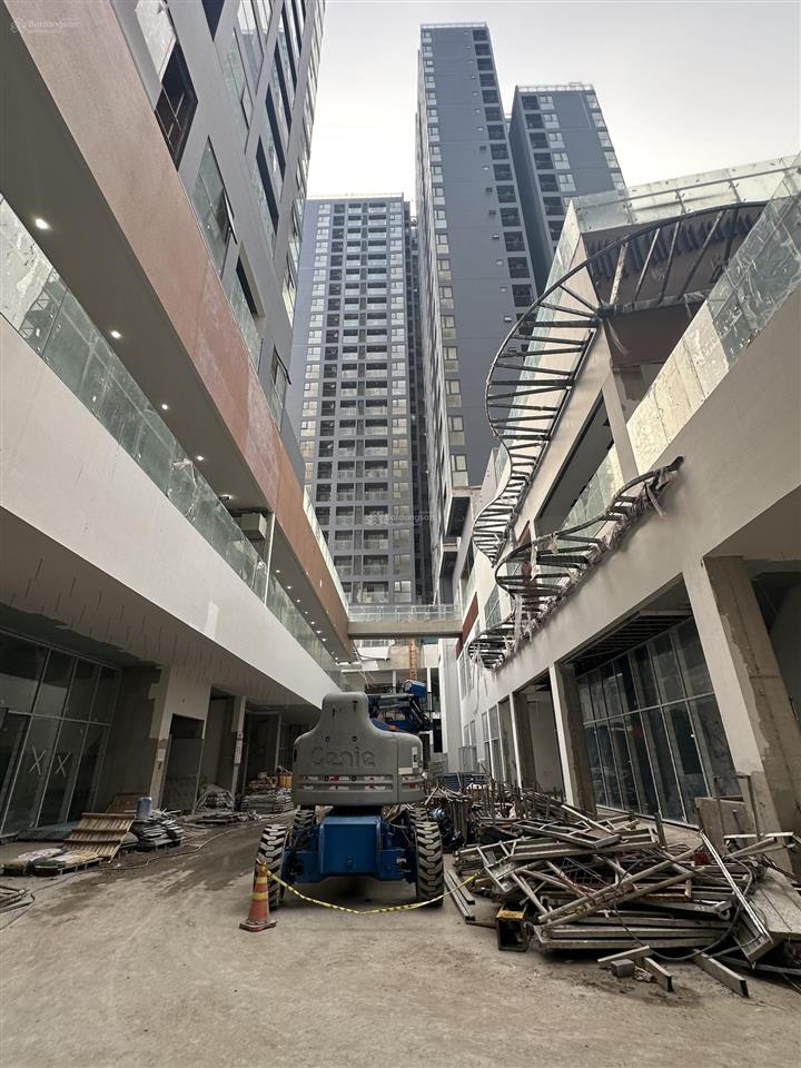 Bán căn hộ d  aqua diên tích 71m2 giá 4tỷ63 tại 301 bình đông, phường phú định, tphcm