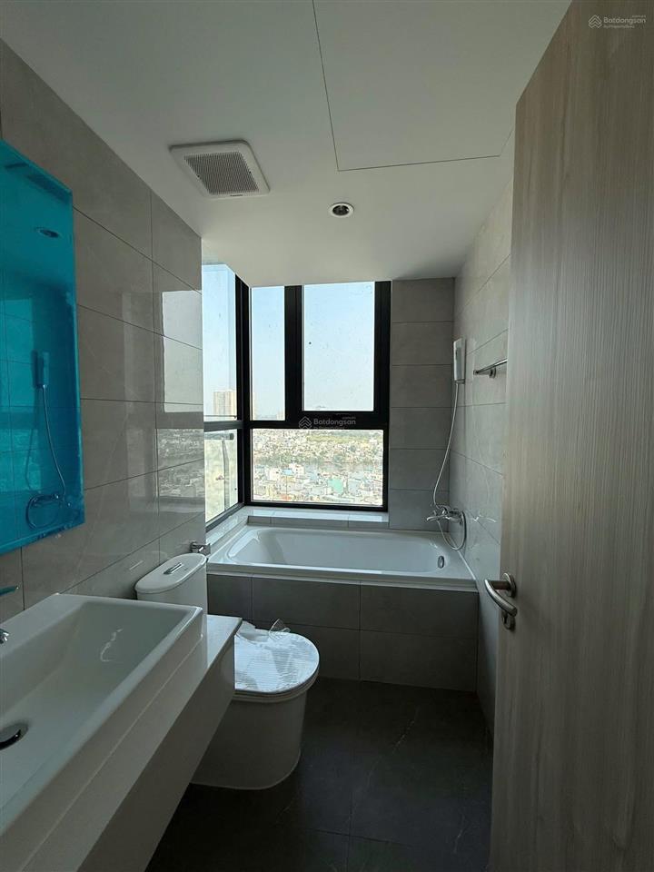 Cho thuê căn hộ cao cấp daqua quận 8 diện tích 82m2 3pn view bến bình đông giá 10tr bao phí qlý