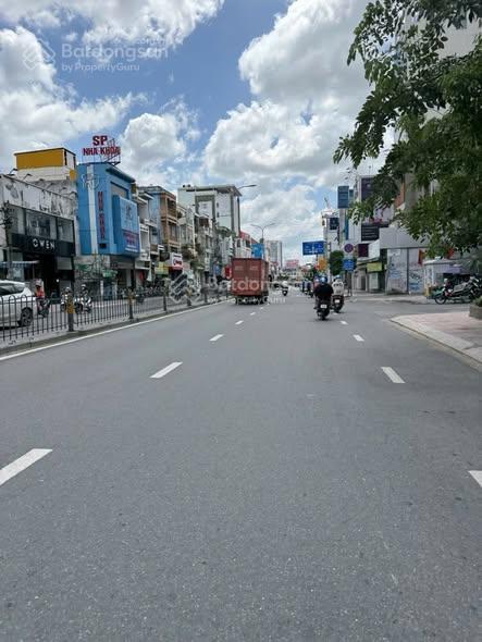 Có pn trệt cho người già! nhà 70m ngang 6m nở hậu phan đăng lưu phú nhuận  chỉ 7.x tỷ! sân bay 7p