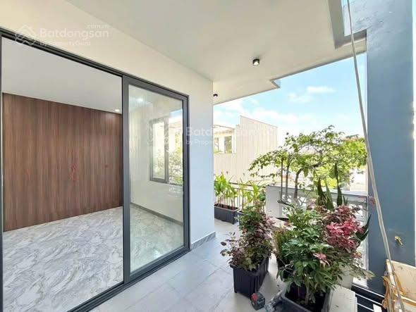 Ngang 5.5m  bề thế chu văn an, bình thạnh  gần 70m² đúc btct sát hẻm xe hơi mới đẹp, bán nhà
