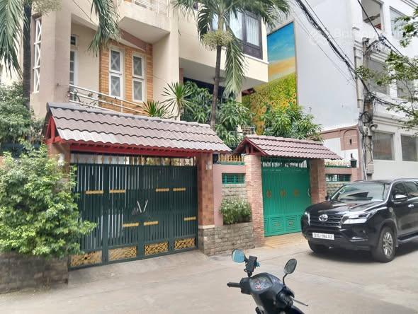 Phú nhuận 5 tầng đoàn thị điểm  95m² ngang 5.5m hẻm xe tải thông nội thất nguyên seal. bán nhà