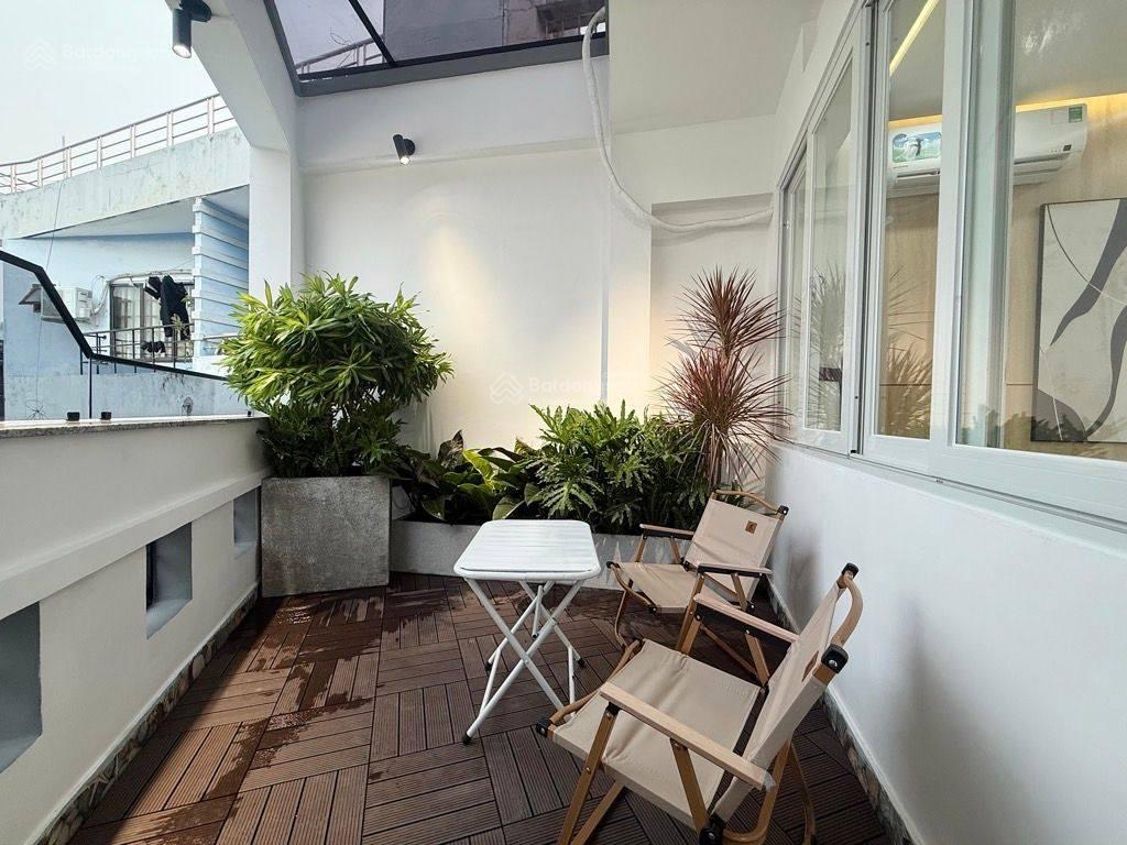 Phú nhuận 5 tầng đoàn thị điểm  95m² ngang 5.5m hẻm xe tải thông nội thất nguyên seal. bán nhà