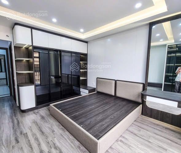 Biệt thự nguyễn trọng tuyển, phú nhuận, 79.5m2, ngang 5m, 4 tầng có thang máy, gara ô tô, 10.x tỷ