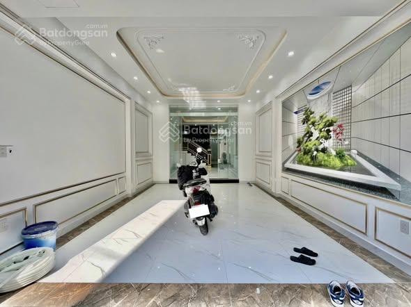 Khu vip đoàn thị điểm, phú nhuận 80m, 4 tầng, thang máy, 7pn 7wc khép kín, gara ô tô, 10đ++