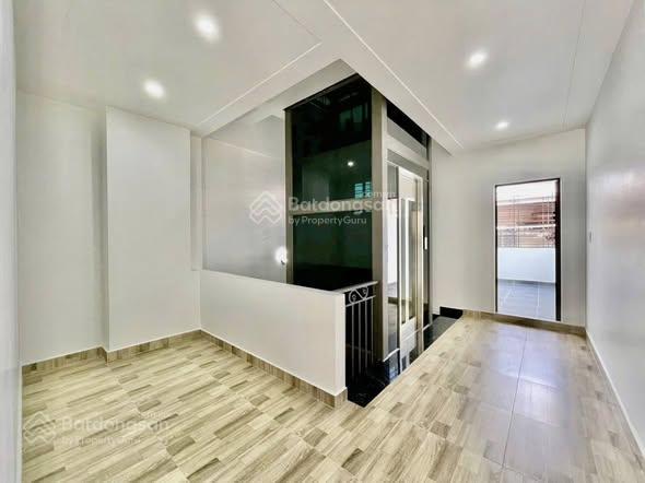 Khu vip đoàn thị điểm, phú nhuận 80m, 4 tầng, thang máy, 7pn 7wc khép kín, gara ô tô, 10đ++