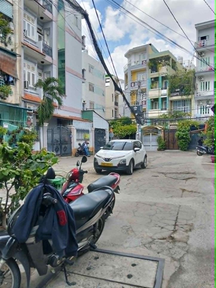 2 mặt tiền thoáng phan tây hồ phú nhuận  4 tầng btct ô tô đậu bên hông khu dân trí, bán nhà