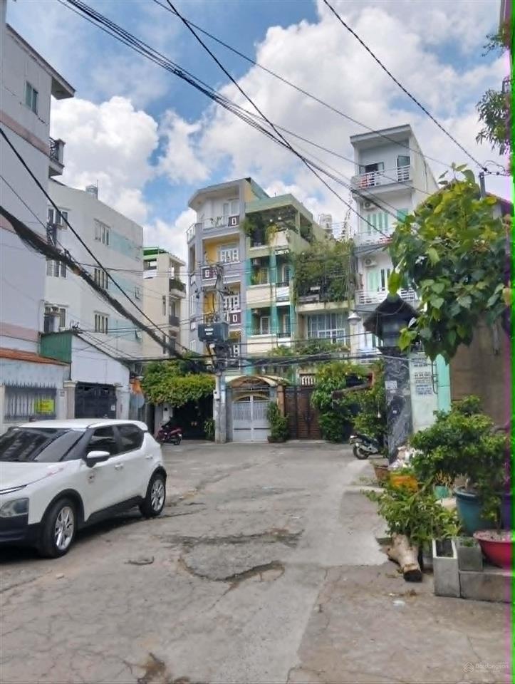 2 mặt tiền thoáng phan tây hồ phú nhuận  4 tầng btct ô tô đậu bên hông khu dân trí, bán nhà