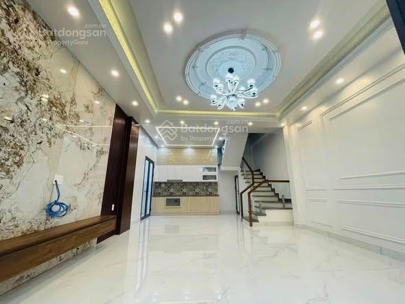 Bùi hữu nghĩa bình thạnh  lô góc 3 mặt thoáng  4 tầng (trệt lửng 2 lầu st)  7,2 tỷ thương lượng