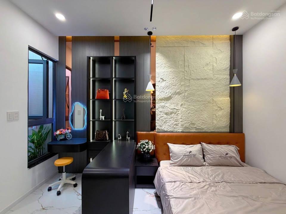 Bán nhà nguyễn trọng tuyển, phú nhuận ngang 6m  sân ô tô  phòng trệt cho bố mẹ  chỉ 8.75 tỷ