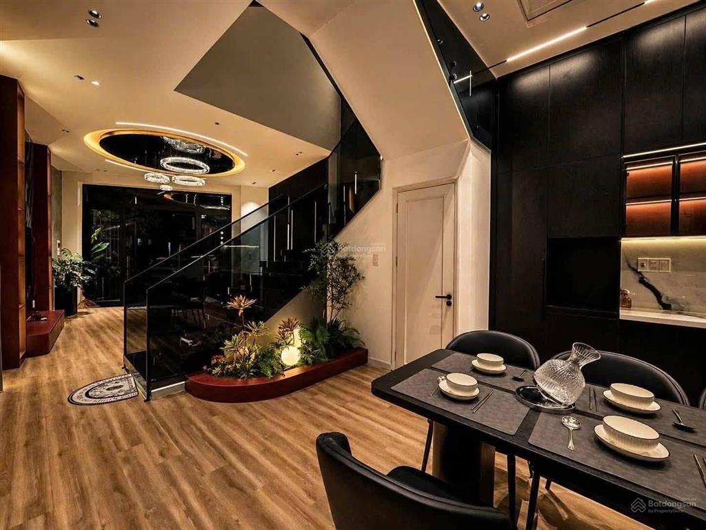 Vip!!! hẻm oto né  nở hậu 4.7m tài lộc! nhà 66m2 nguyễn trọng tuyển, pn  9.x tỷ ( x tiểu học )