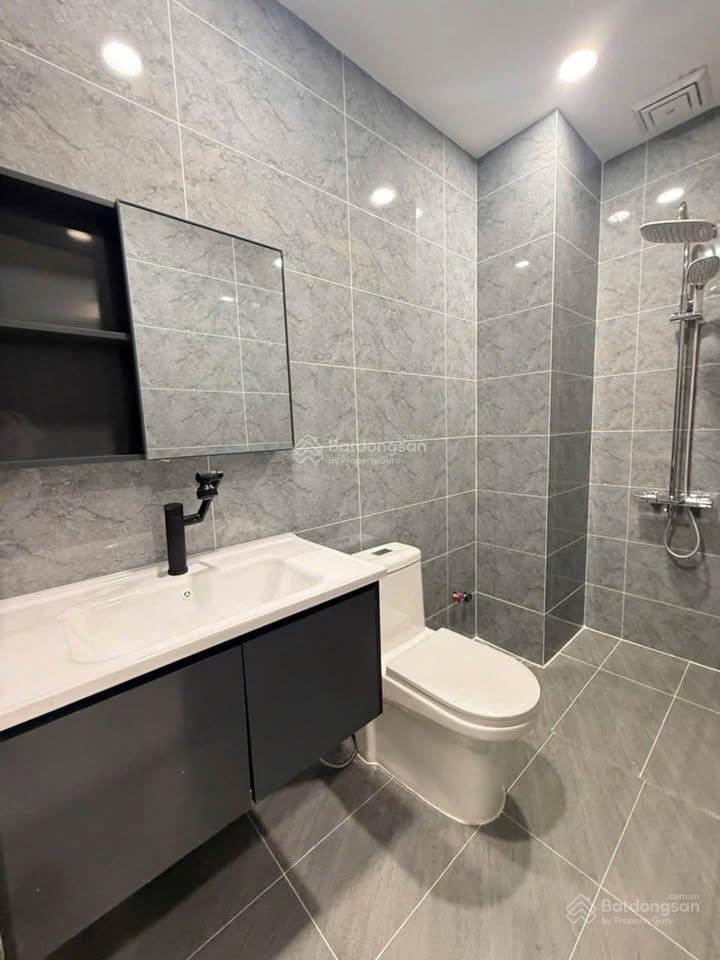 Nguyễn văn đậu, p11, bình thạnh, khu dân trí, 4.5 x 14, không lg, qh, hẻm ô tô thông chỉ 5.35 tỷ tl