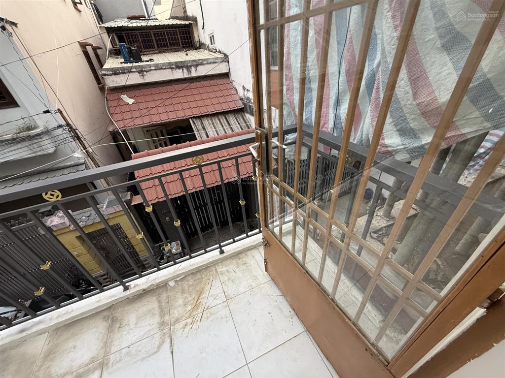 Cho thuê nhà riêng 108/14 vườn lài, 11 triệu, 90m2, 3pn, 2wc, giá tốt!