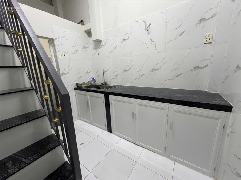 Cho thuê nhà riêng tại 108/14 vườn lài, 45m2, 1 trệt 1 lầu, 2pn, 2wc