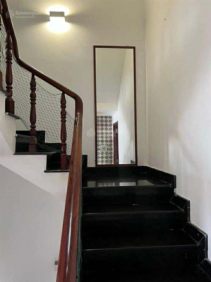 Chỉ 4tỷ, hẻm xe hơi, 2 tầng, 3pn 45m2, ngay nam long quận 7