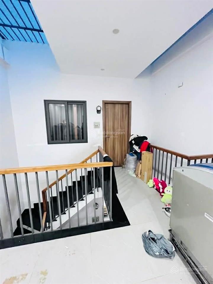 Chỉ 4tỷ, hẻm xe hơi, 2 tầng, 3pn 45m2, ngay nam long quận 7