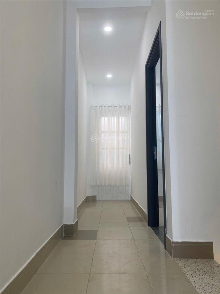 Bùi văn ba quận 7 đường thông tứ tung, 3 tầng 3pn, hẻm 4m rộng chỉ nhỉnh 4tỷ